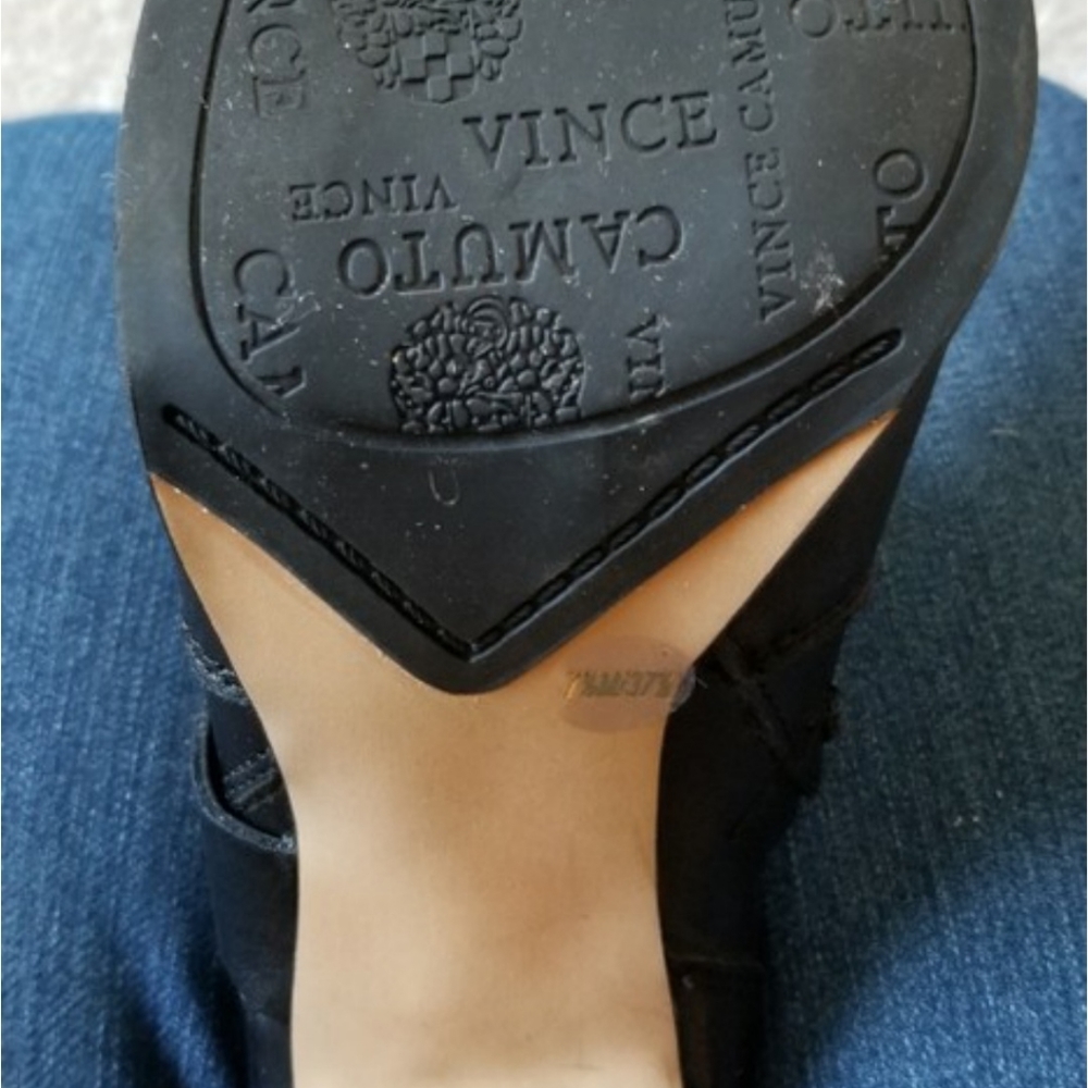 VINCE CAMUTO - Picture 5 of 9